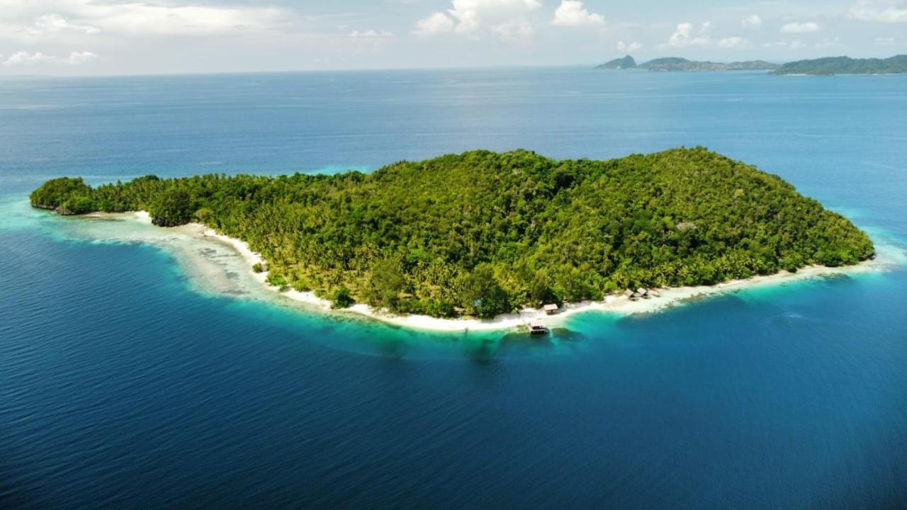Meos Ambower Homestay Raja Ampat Fam Eksteriør bilde