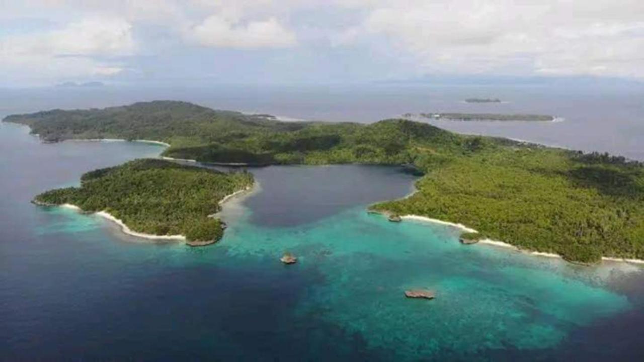 Meos Ambower Homestay Raja Ampat Fam Eksteriør bilde