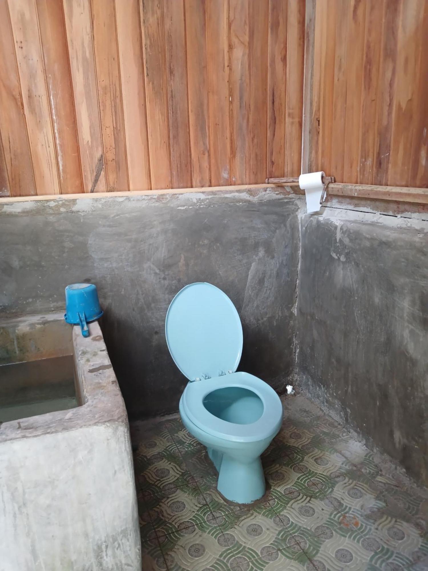 Meos Ambower Homestay Raja Ampat Fam Eksteriør bilde